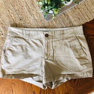 Old Navy Size 8 Tan Khaki Shorts